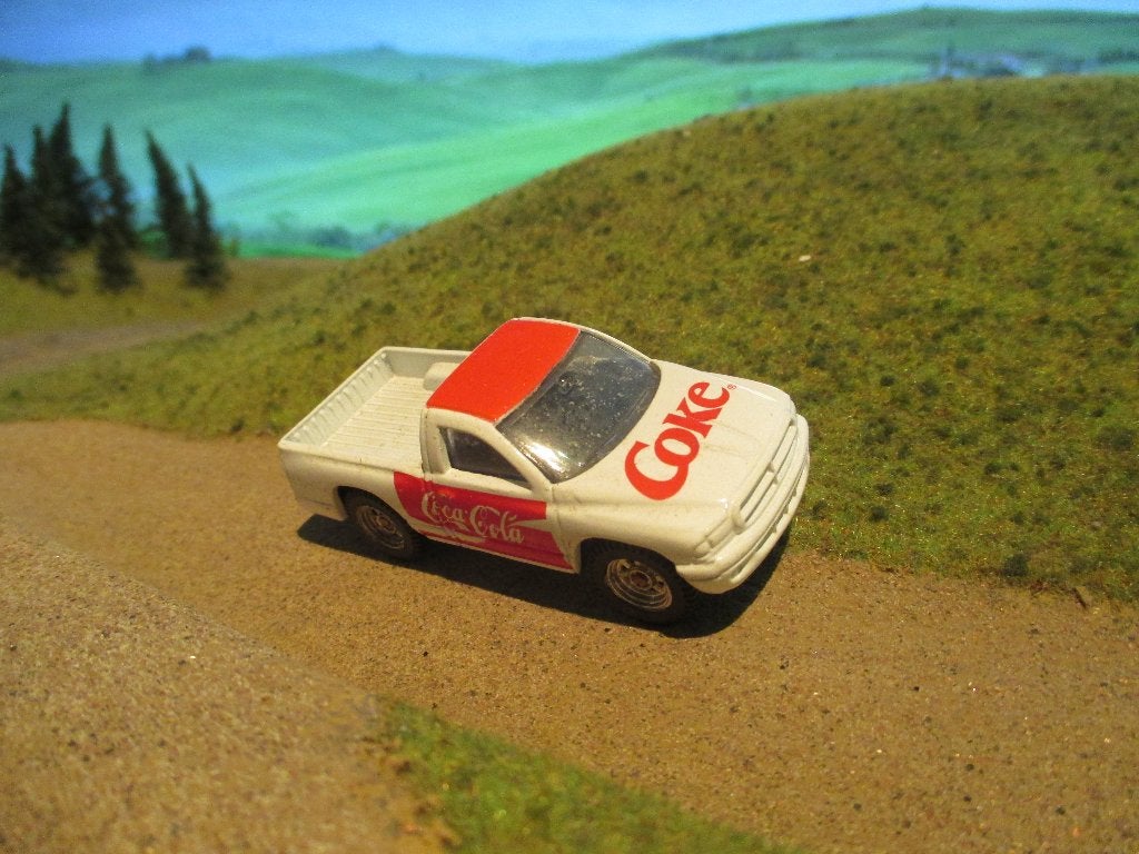 1:64 Dodge Dakota - Edocar 1998 COCA ~ COLA, Ophalen of Verzenden, Zo goed als nieuw, Auto