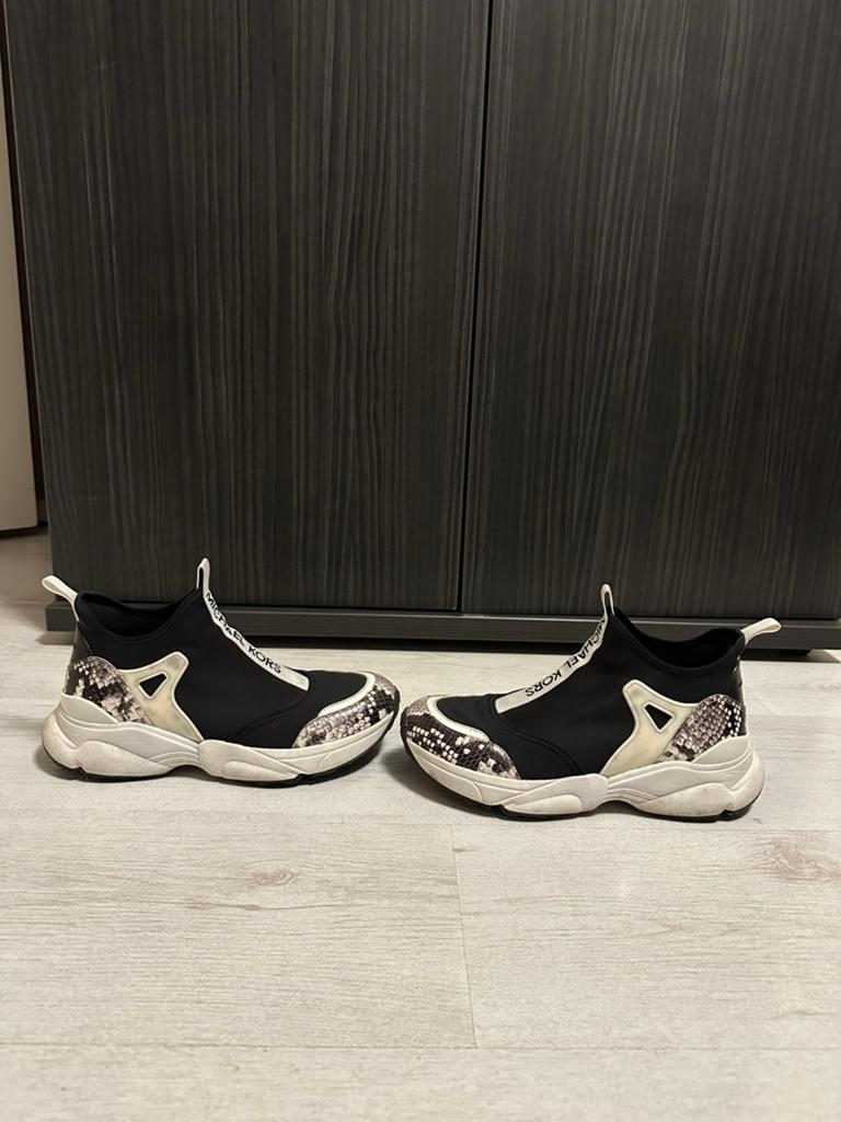 Michael Kors sneakers, Zwart, Ophalen of Verzenden, Sneakers of Gympen, Zo goed als nieuw