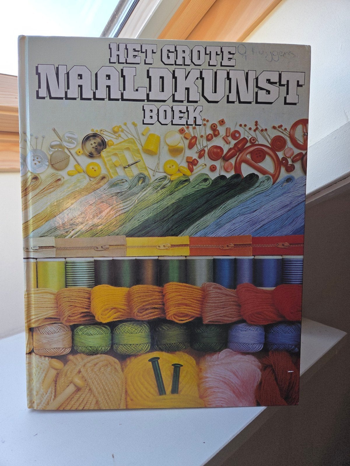 Het Grote Naaldkunst Boek - Handwerken en patronen, Ophalen of Verzenden, Gelezen, Borduren en Naaien, Onbekend