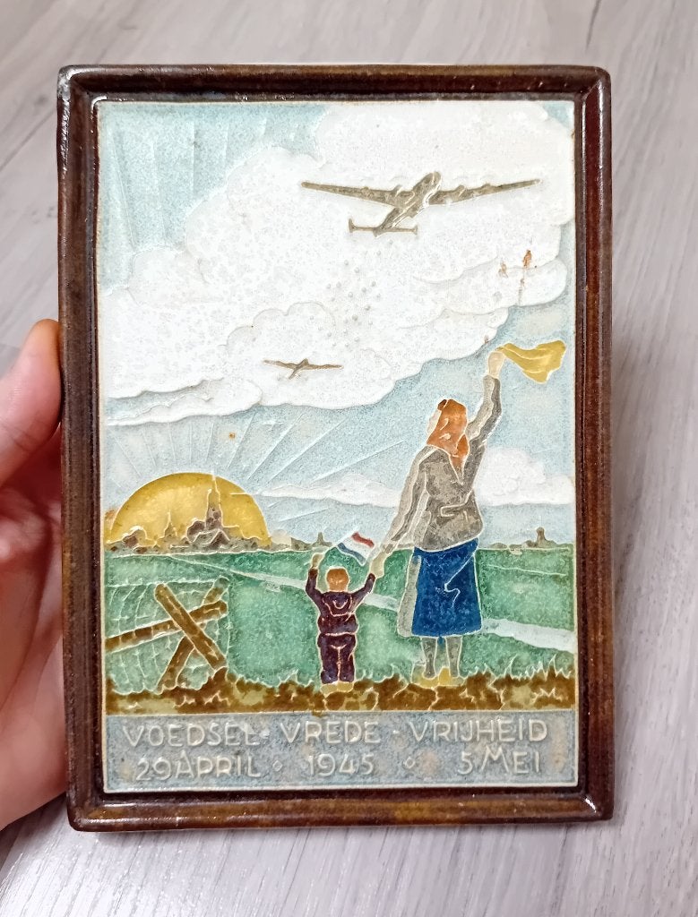 polychrome cloisonné-tegel van De Porceleyne Fles, Verzenden