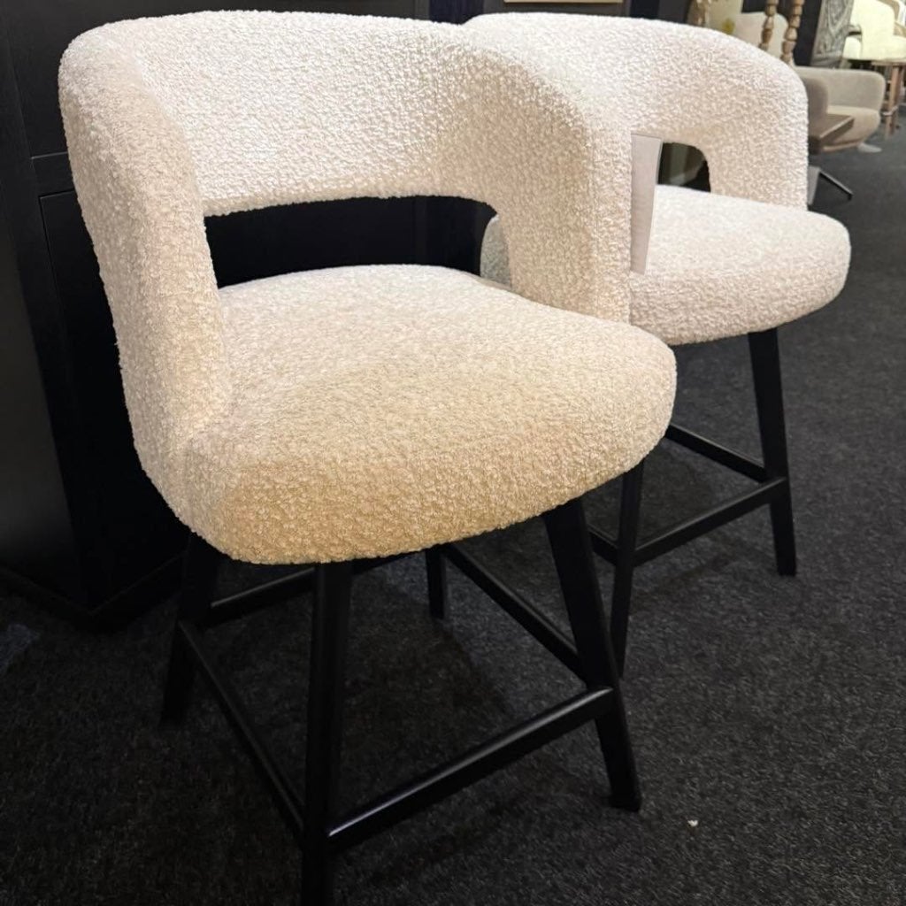 Barkrukken Lois van UrbanSofa, Ophalen, Met voetsteun, Markt 27-29 Wageningen, UrbanSofa