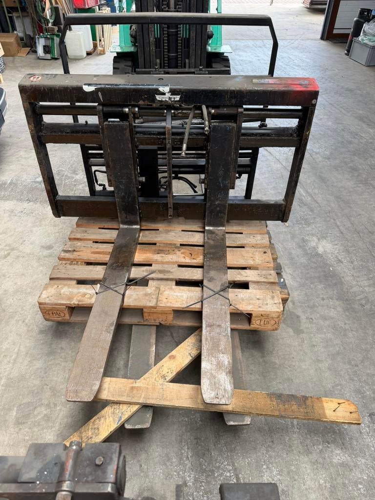 Vorkverstellers—Side shifts, 2000 tot 3000 kg, Ophalen, Hydraulisch, Voorzetapparatuur