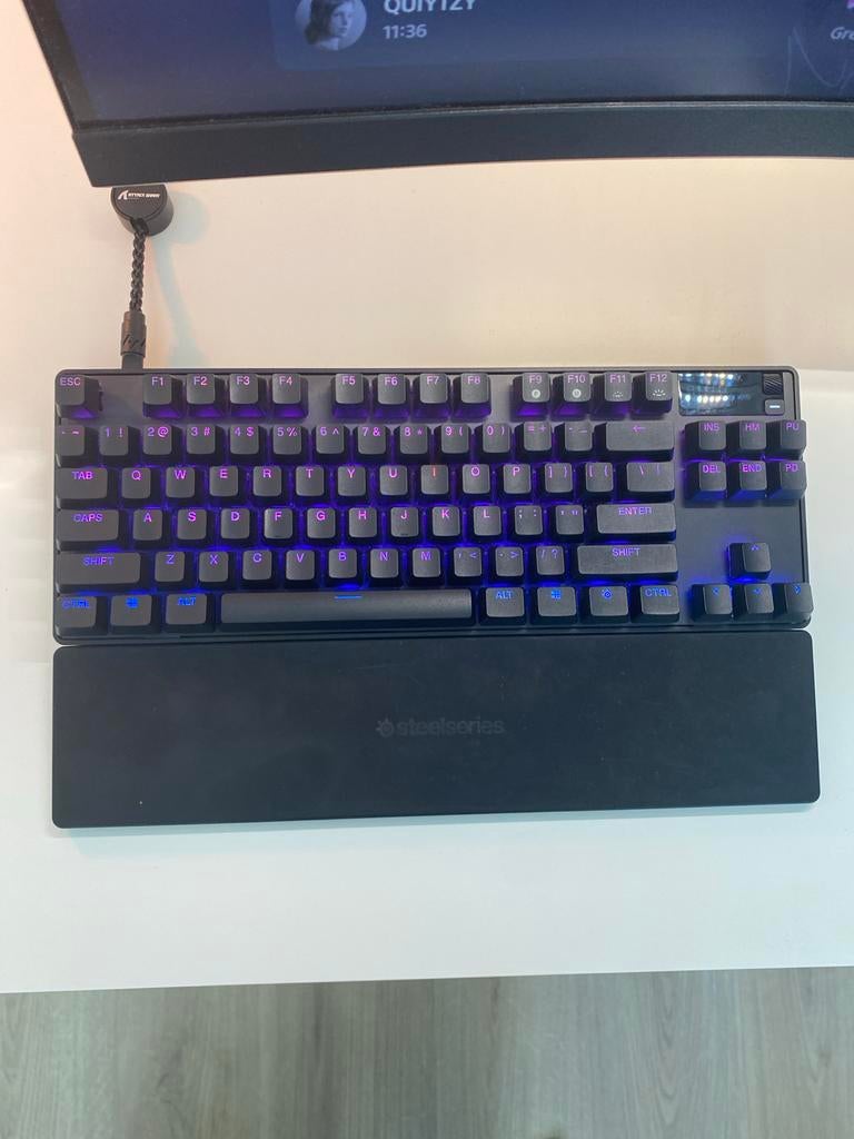 SteelSeries Apex Pro TKL Gaming Toetsenbord met Doos en Kabe, Gaming toetsenbord, Ophalen of Verzenden, Zo goed als nieuw, Qwerty