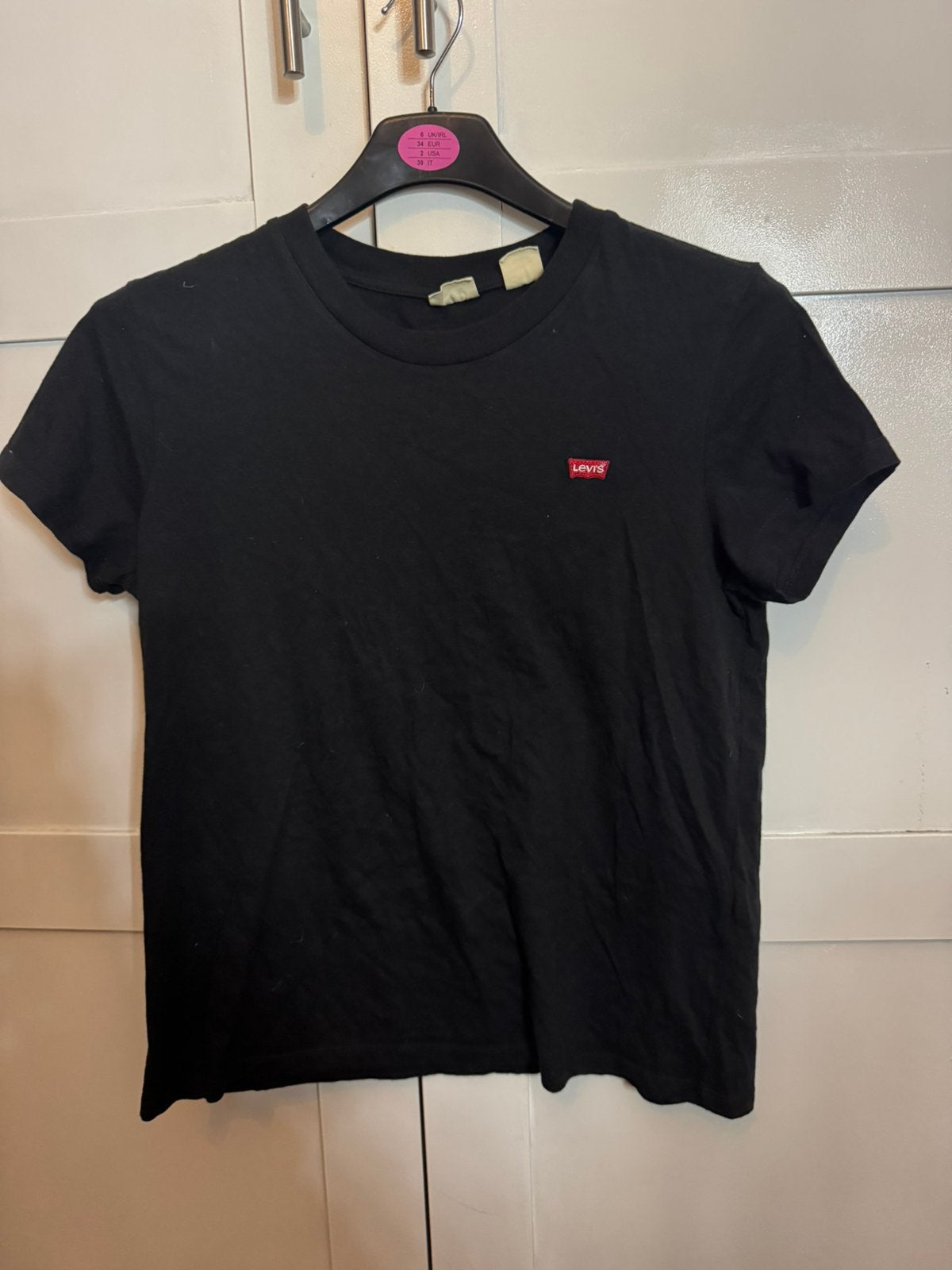 Levi’s T-shirt  maat s, Ophalen of Verzenden, Zo goed als nieuw, Maat 46 (S) of kleiner, Zwart