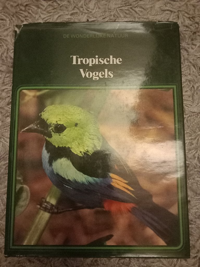 Boek Tropische vogels, Ophalen of Verzenden, Gelezen, Vogels