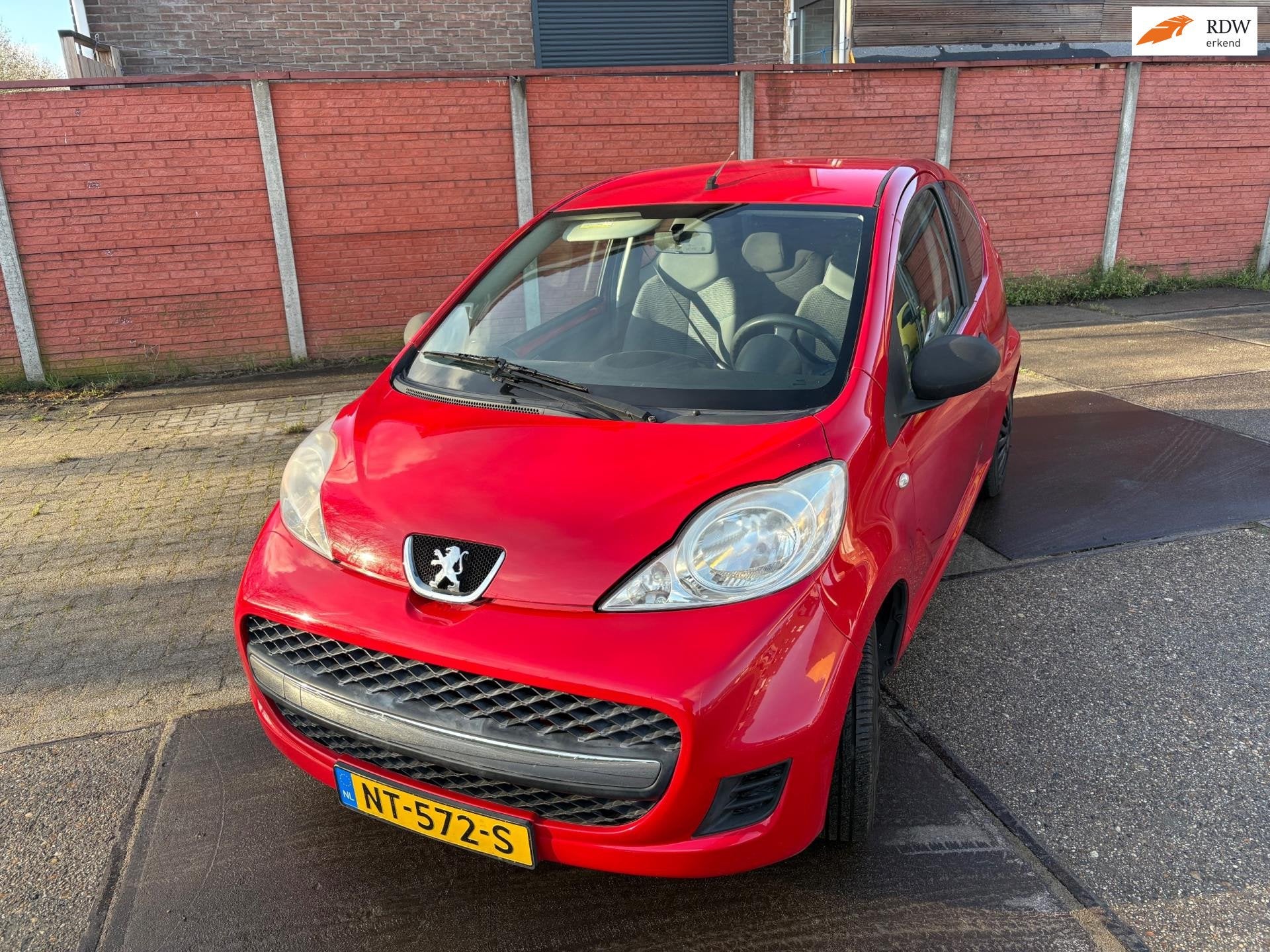 Peugeot 107 1.0-12V XR, Voorwielaandrijving, Stof, Gebruikt, 4 stoelen