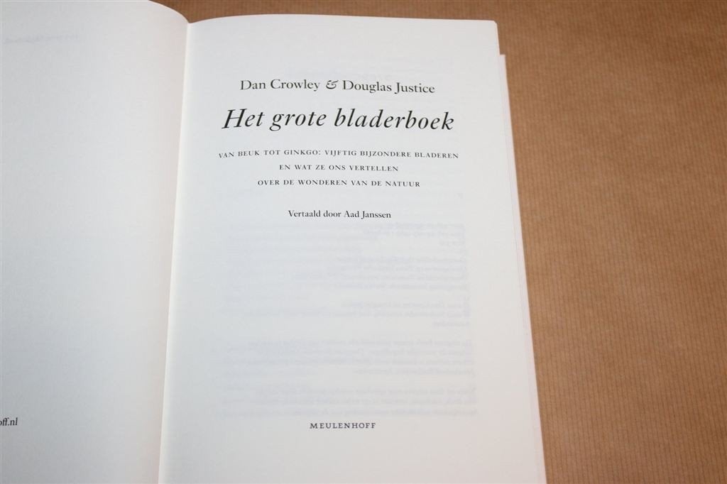 Het Grote Bladerboek — Van Beuk tot Ginkgo, 50 Bladeren, Ophalen of Verzenden, Zo goed als nieuw