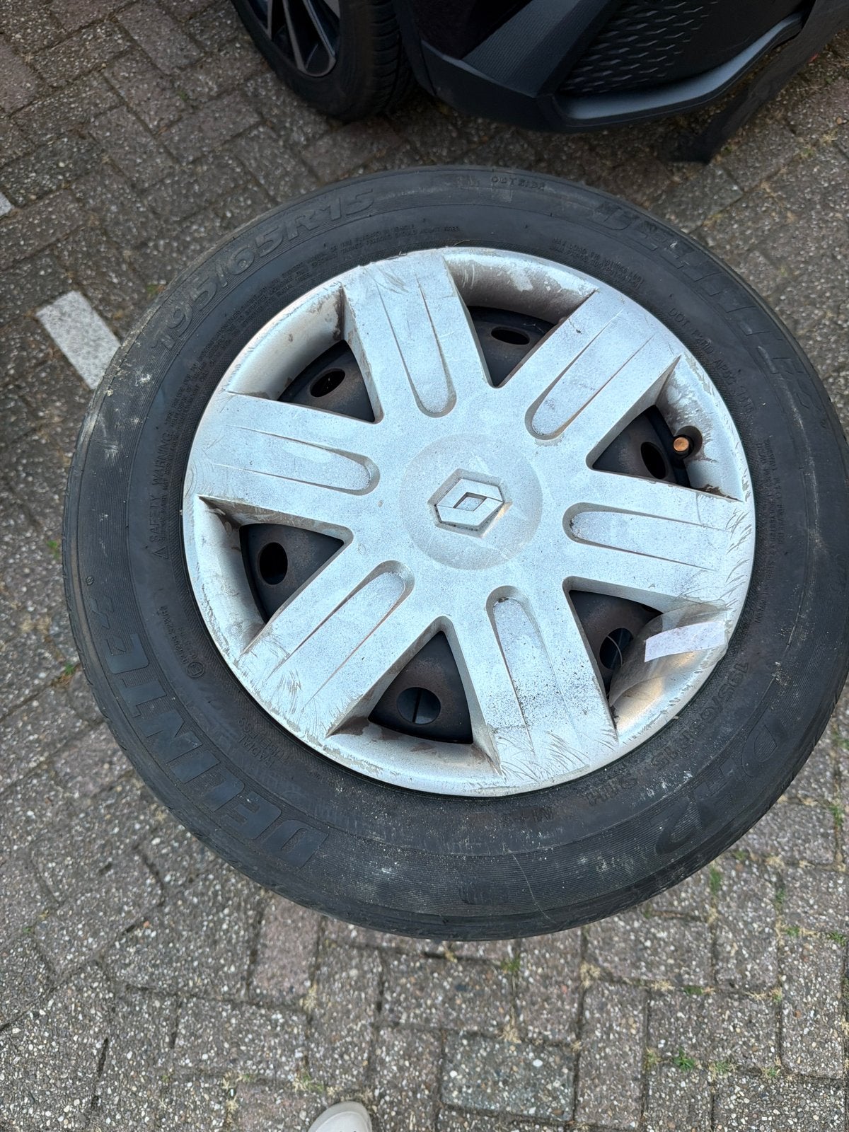 Set Renault velgen met banden 195/65 R15, Auto-onderdelen, Banden en Velgen, Ophalen, Gebruikt, 15 inch, Banden en Velgen