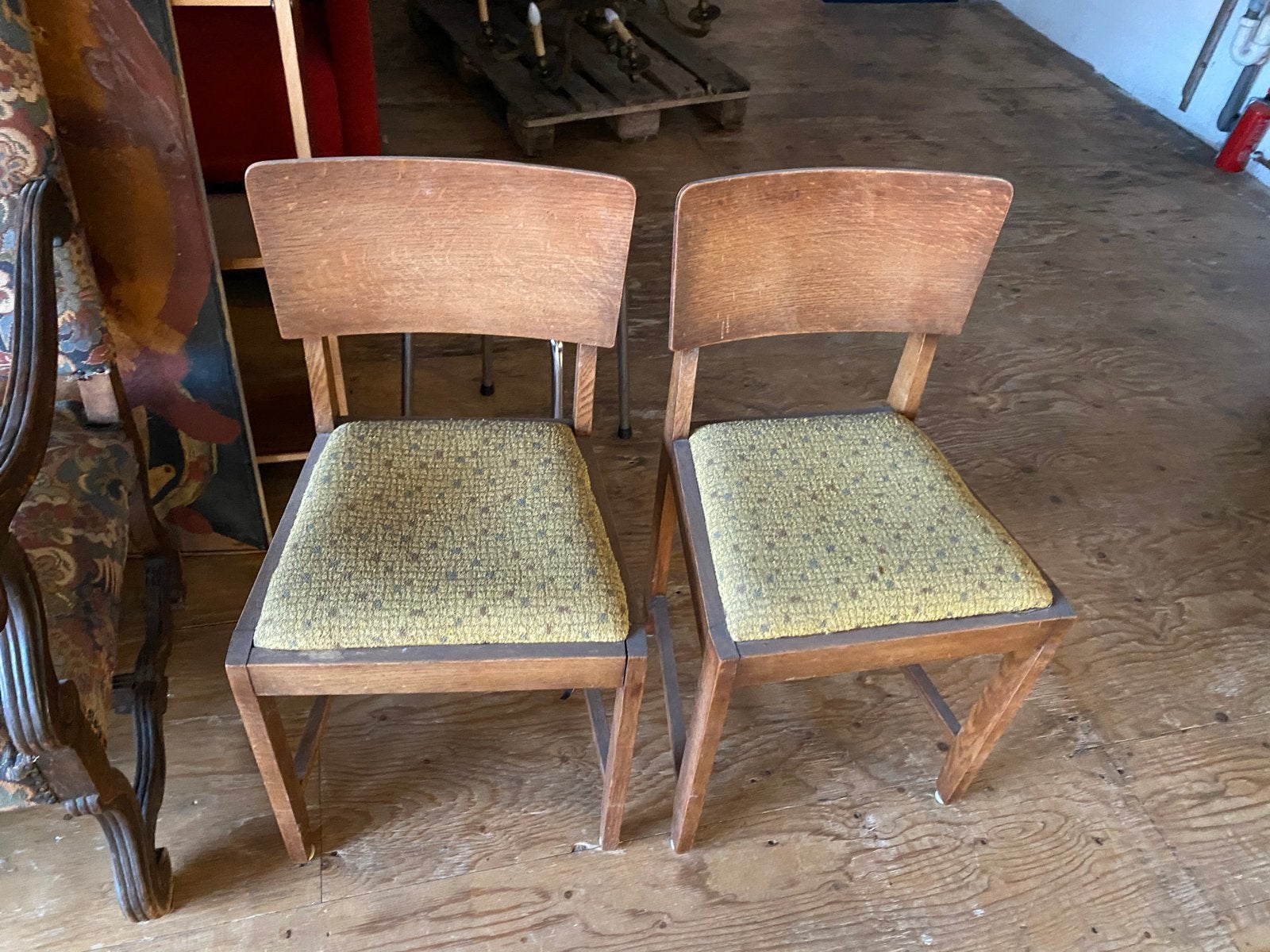Antieke Stoelen in Zeer Goede Staat, Ophalen