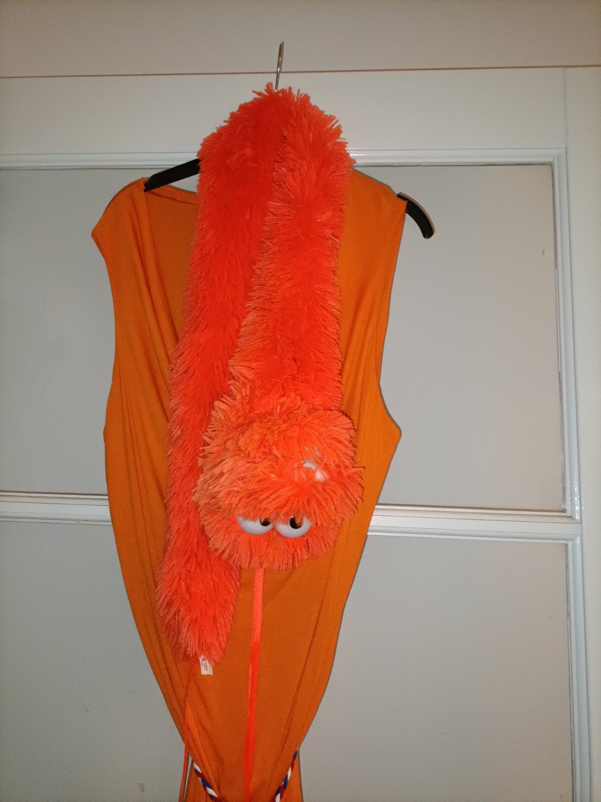 Dé oranje Bavaria jurk met beesies boa handpop, Maat 38/40 (M), Oranje, Ophalen of Verzenden, Zo goed als nieuw