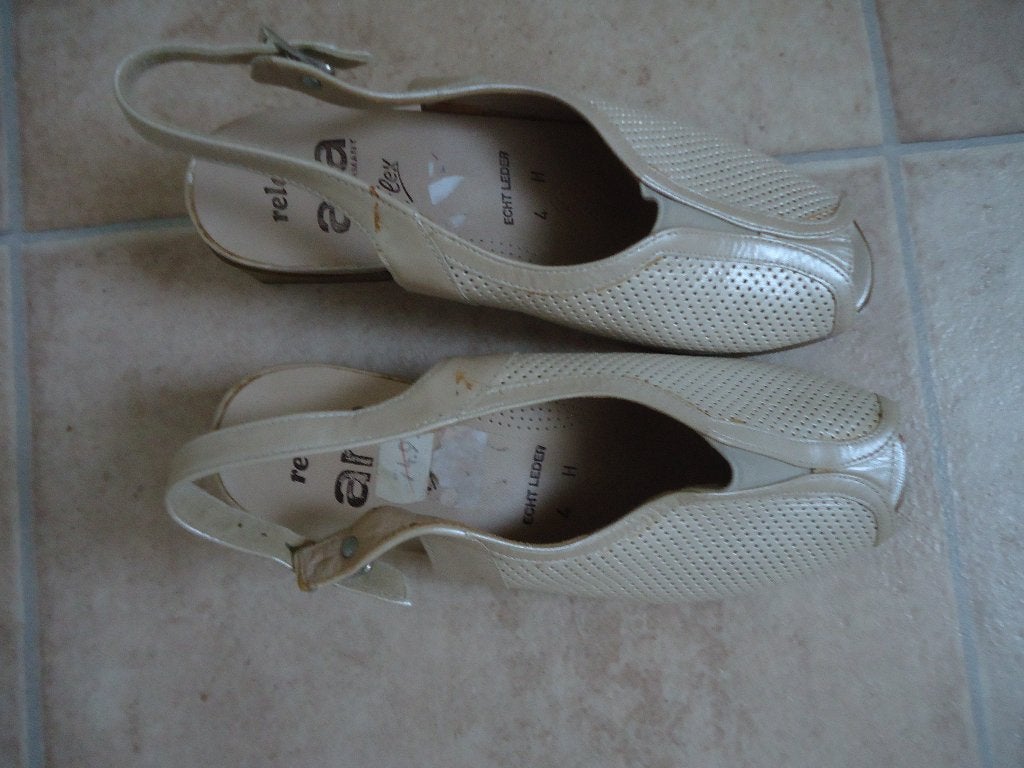 Ara zomerschoenen met open neus en hiel - maat 37, Schoenen met lage hakken, Beige, Nieuw, Ophalen of Verzenden