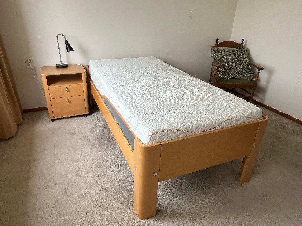 Auping electrisch bed en M Line matras 200 x 100 prima staat, Huis en Inrichting, Slaapkamer | Bedden, Ophalen, Auping Auronde en M Line matras