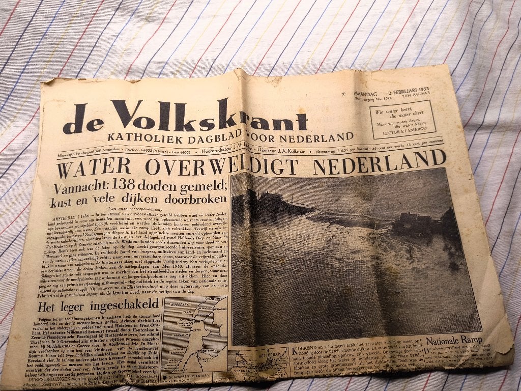 De Volkskrant dinsdag 2 februari 1953, Ophalen of Verzenden, 1940 tot 1960, Nederland, Krant