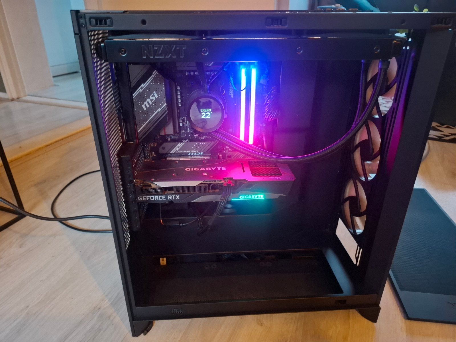 Gaming PC | Ryzen 7 9800X3D | RTX 3060 Ti | 32GB DDR5 | 2TB, AM5, Zo goed als nieuw, AMD Ryzen 7, 4 Ghz of meer