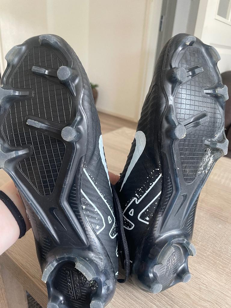 Voetbalschoenen Nike maat 41, Sport en Fitness, Voetbal, Maat XS of kleiner, Schoenen, Ophalen of Verzenden, Zo goed als nieuw