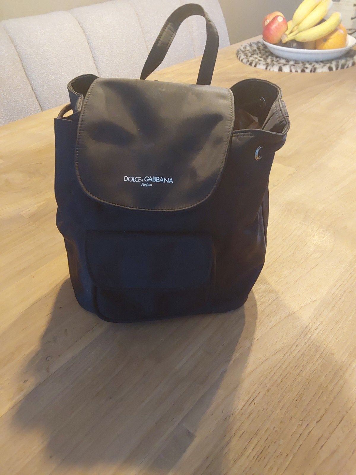 Mooi Dolce & Gabbana Rugtasje - Zwart, Overige merken, Gebruikt, Minder dan 30 cm, Ophalen of Verzenden
