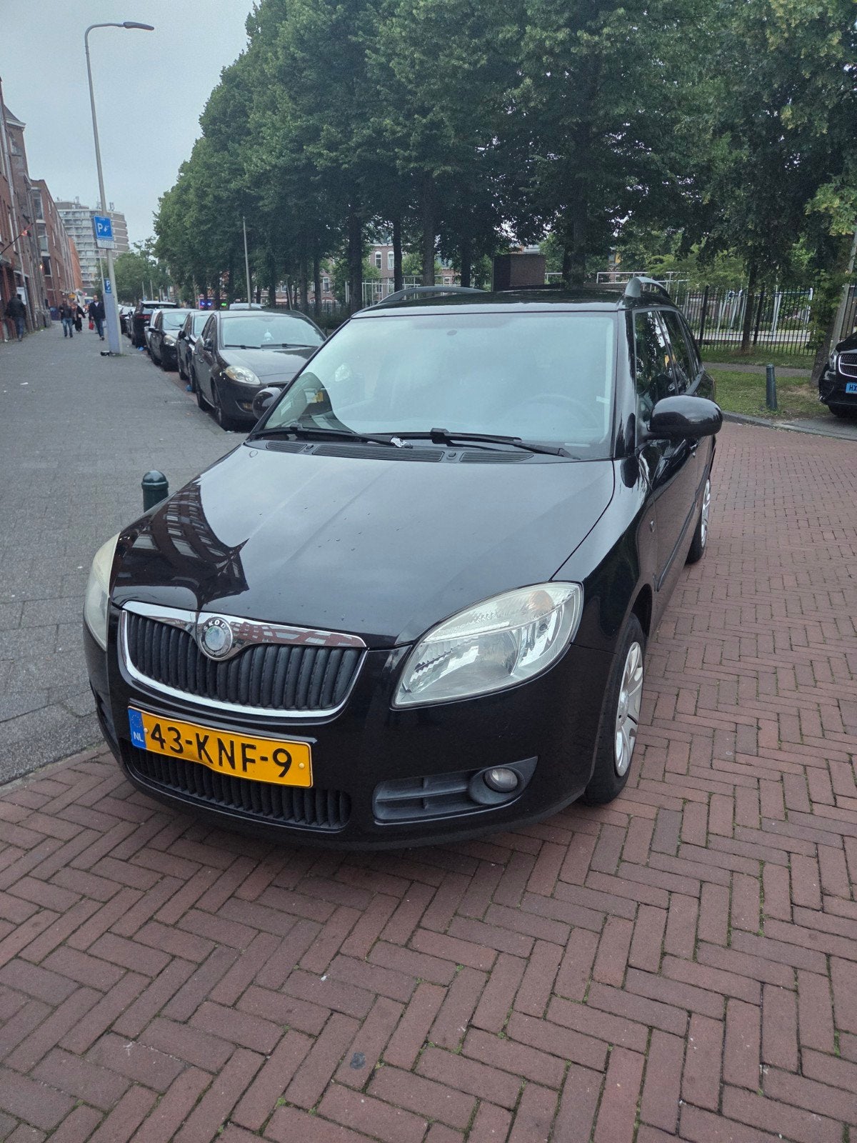 Skoda Fabia 1.4 16V 63KW Combi 2010 Zwart, Auto's, Skoda, Voorwielaandrijving, 40 €/maand, 4 cilinders, Zwart