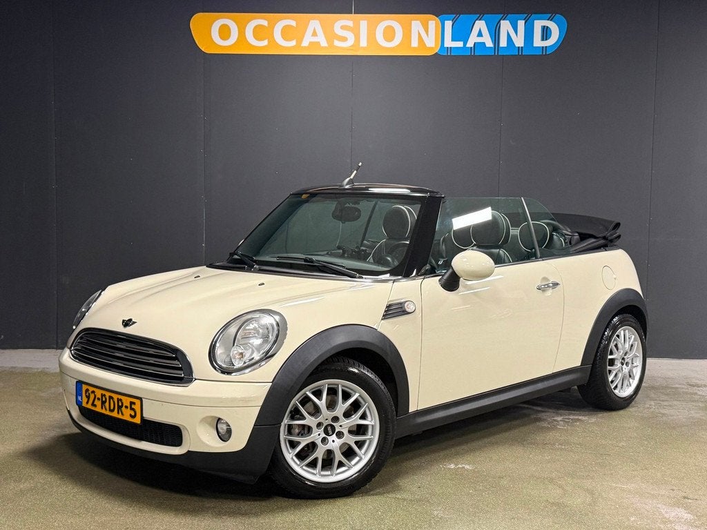 Mini Cabrio 1.6 Cooper|ZEER NETJES|LEDER|AIRCO|16INCH|, Auto's, Mini, Elektrische ramen, Gebruikt, Zwart, 4 cilinders