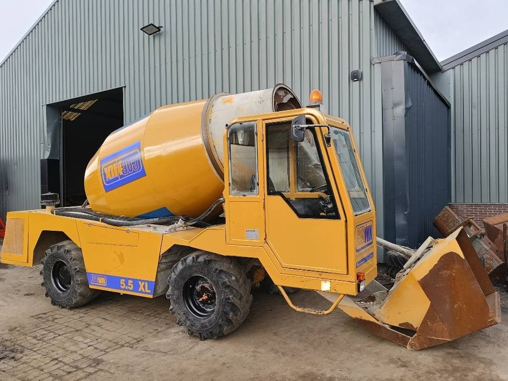 Carmix 5.5 XL self loading beton mixer + weightlog scale, Zakelijke goederen