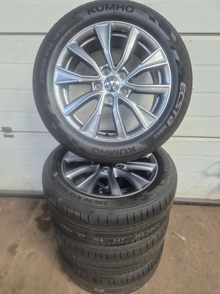 Vw transporter t7 multivan Nieuwe Orginele 18" wielen!!, Auto-onderdelen, Banden en Velgen, 18 inch, Bestelwagen, Banden en Velgen
