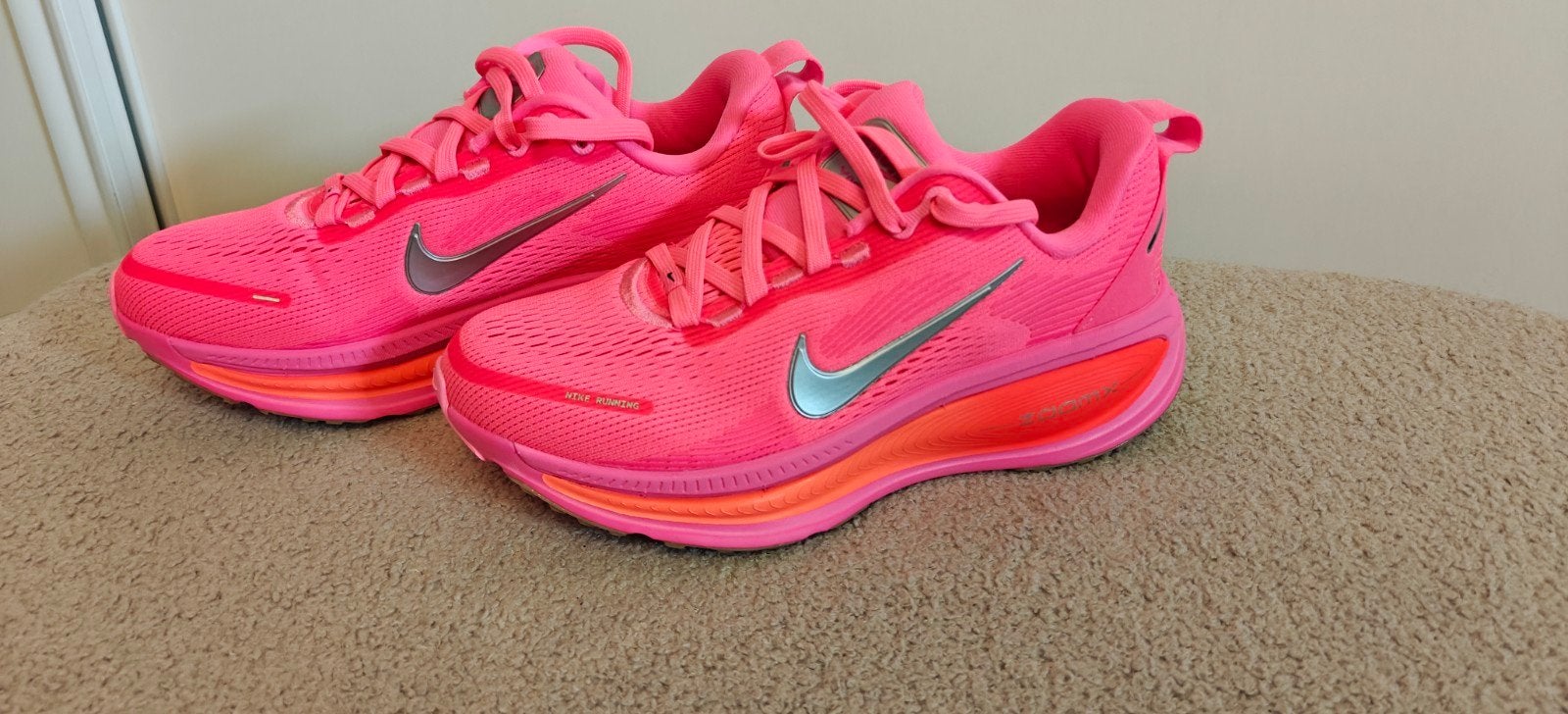 Nike hardloopschoenen roze - Zo goed als nieuw, Verzenden, Nike, Nieuw, Sneakers of Gympen