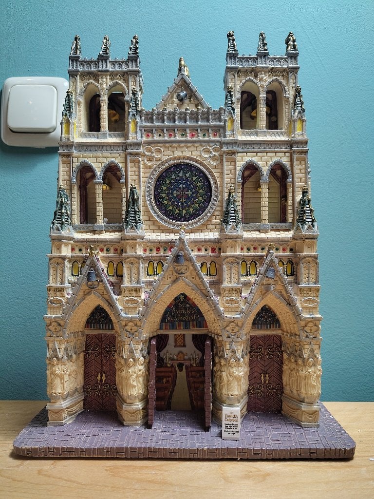 Lemax St. Patrick’s Cathedral #95916, Diversen, Ophalen, Nieuw