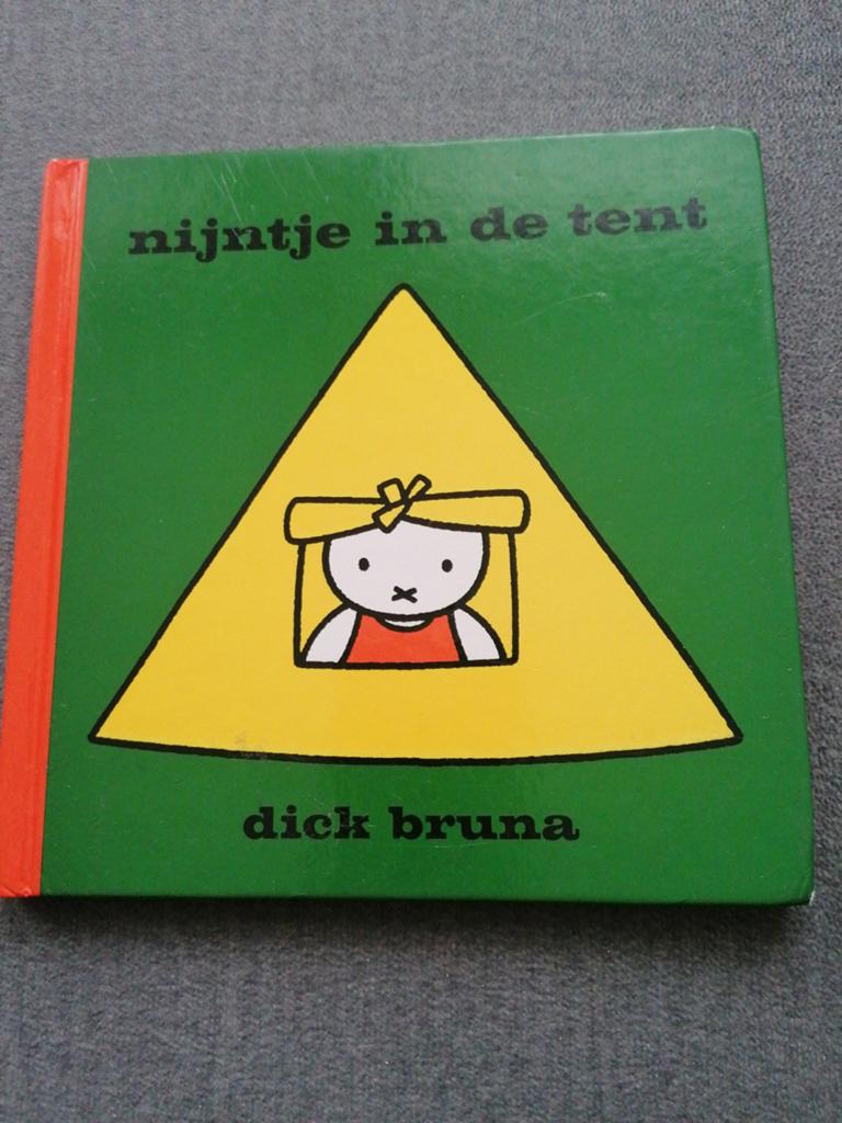 Dick Bruna - Nijntje in de tent, Gelezen, Fictie algemeen, Ophalen of Verzenden, Dick Bruna