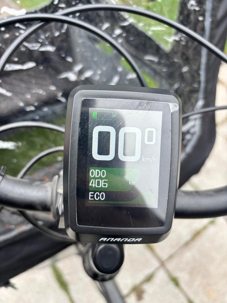2 jaar Qivelo Elektrische bakfiets met huif en 4 zitplaatsen, 4 kinderen of meer, Elektrisch, Zo goed als nieuw, Schijfrem