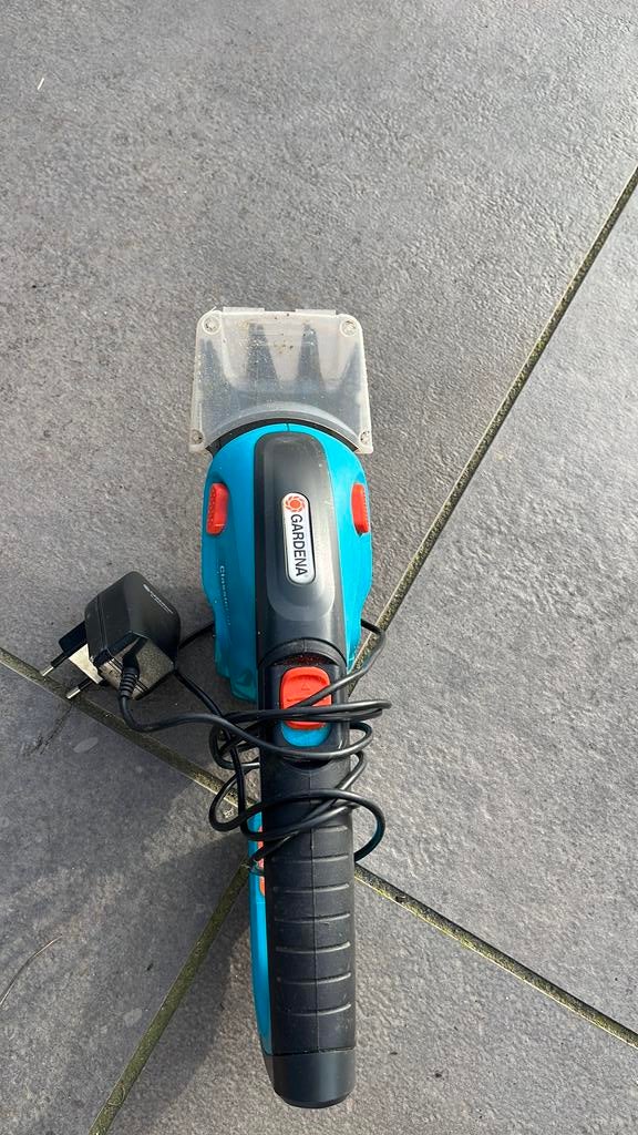 Te koop buxus knipper, Ophalen of Verzenden, Zo goed als nieuw