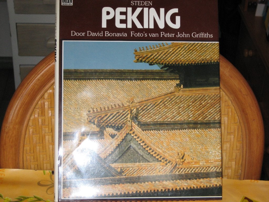 Peking, geschreven door David Bonavia, Ophalen of Verzenden, Gelezen