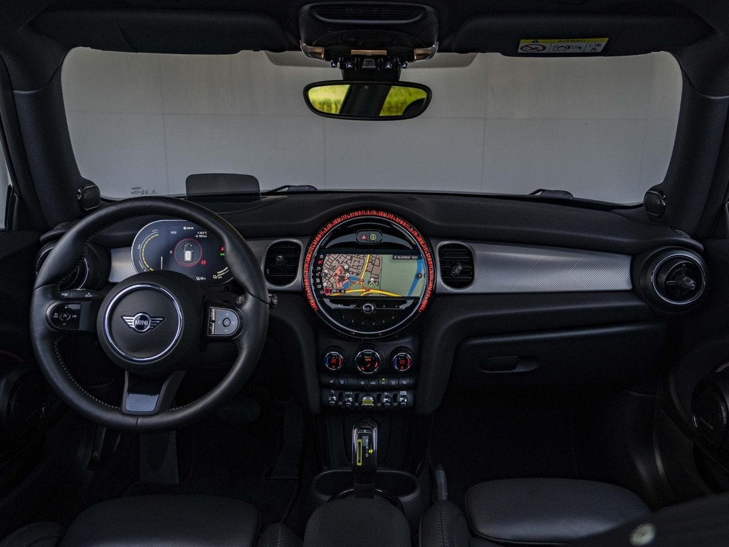 MINI Electric 3-deurs Panoramadak + Yours Leder + Stoel en s, Auto's, Mini, Mini Electric, 184 pk, Stoelverwarming, Te koop