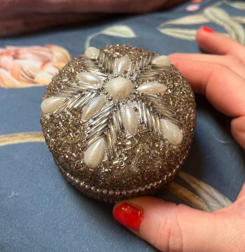 Vintage rond kralen india sieradendoosje doosje parel strass, Antiek en Kunst, Curiosa en Brocante, Ophalen of Verzenden