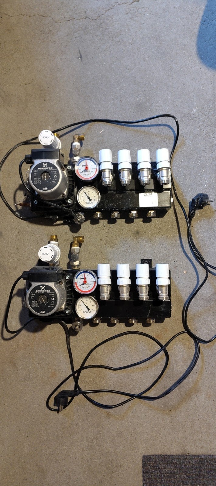 2x vloerverwarming verdeler 4-groeps, 2x pompschakelaar, Ophalen, Gebruikt, Minder dan 30 cm, Overige typen
