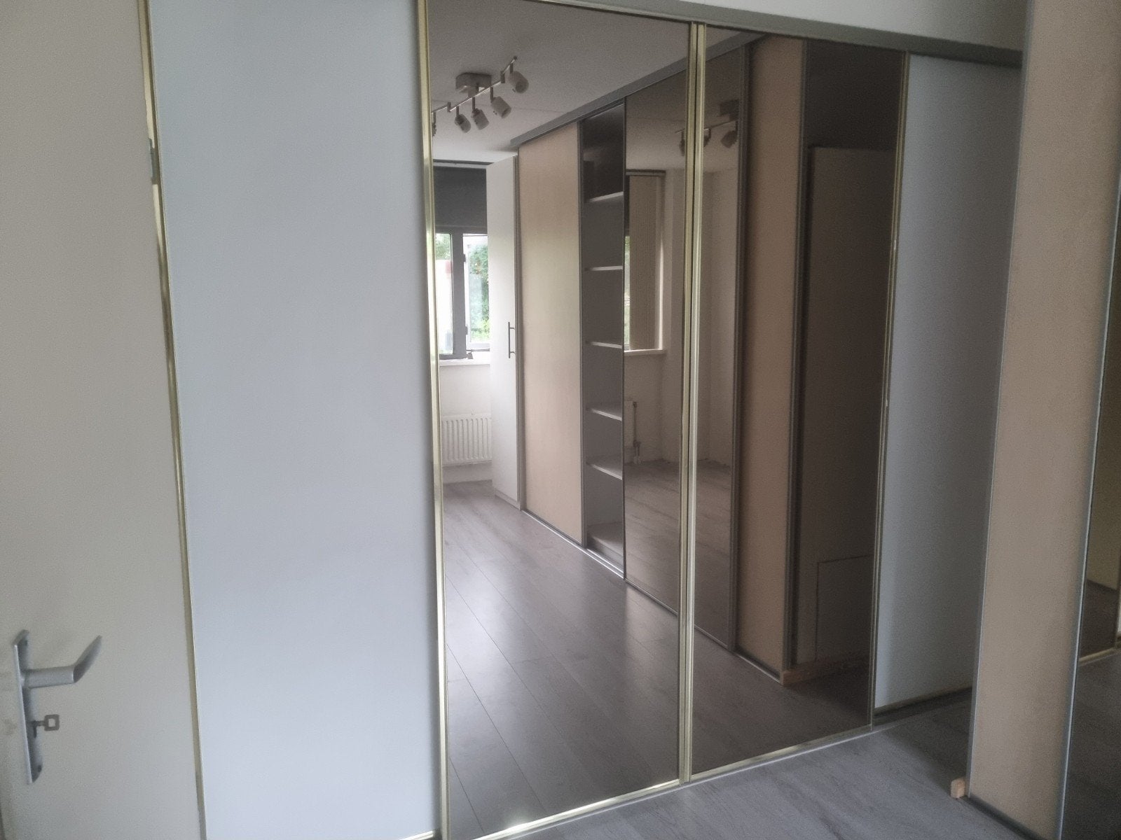 Schuifdeuren met spiegel (274 cm breed), Huis en Inrichting, Gebruikt, 200 cm of meer, Ophalen of Verzenden, 200 cm of meer
