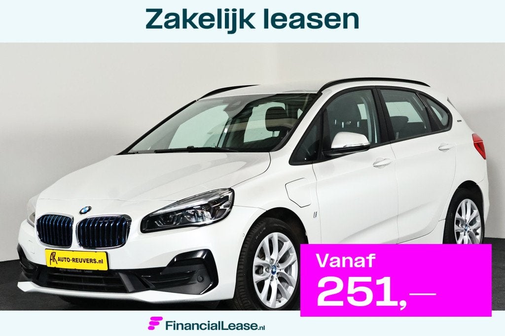 BMW 2 Serie Active Tourer 225xe Sport Line / Navi / Half Led, Gebruikt, Zwart, Leder en Stof, Wit