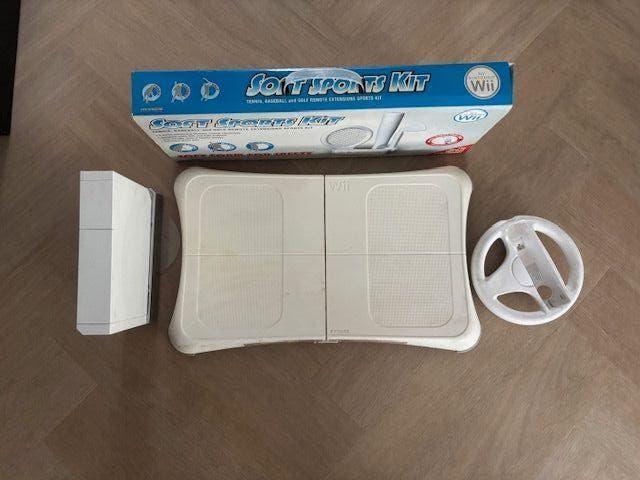 WII Consule + diversen, Spelcomputers en Games, Spelcomputers | Nintendo Wii, Ophalen, Gebruikt, Met 3 controllers of meer, Met stuurtje