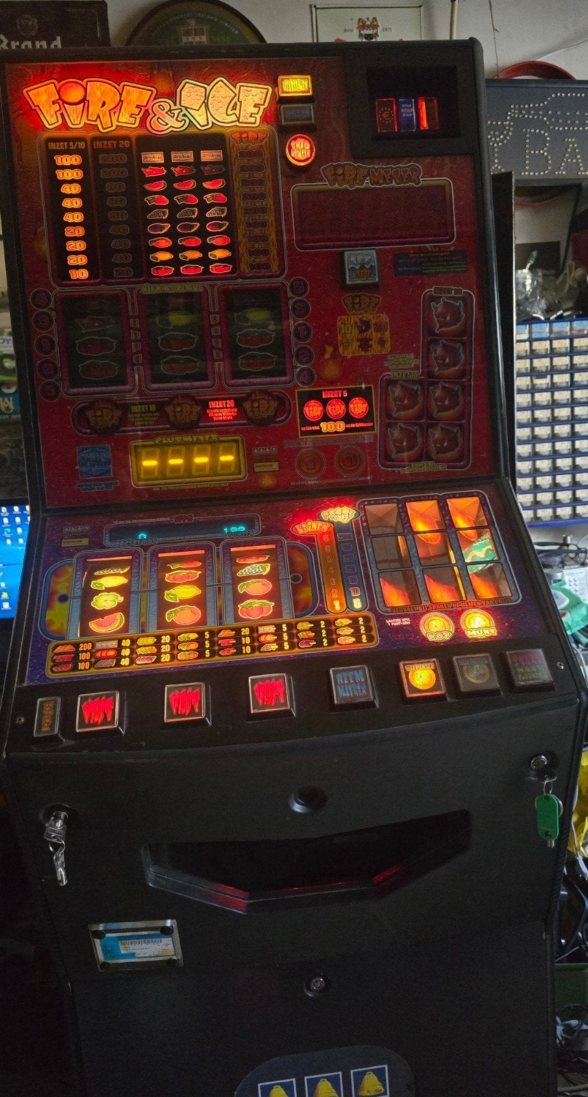 fire & ice gokkast, Verzamelen, Automaten | Gokkasten en Fruitautomaten, Euro, Ophalen, Gebruikt, Met sleutels