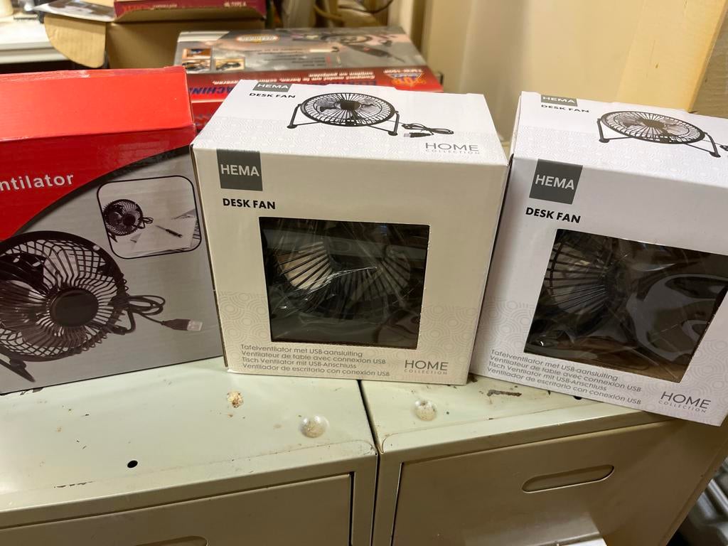 Hema Desk Fan USB Ventilator - Nieuw in doos, Ophalen of Verzenden, Zo goed als nieuw
