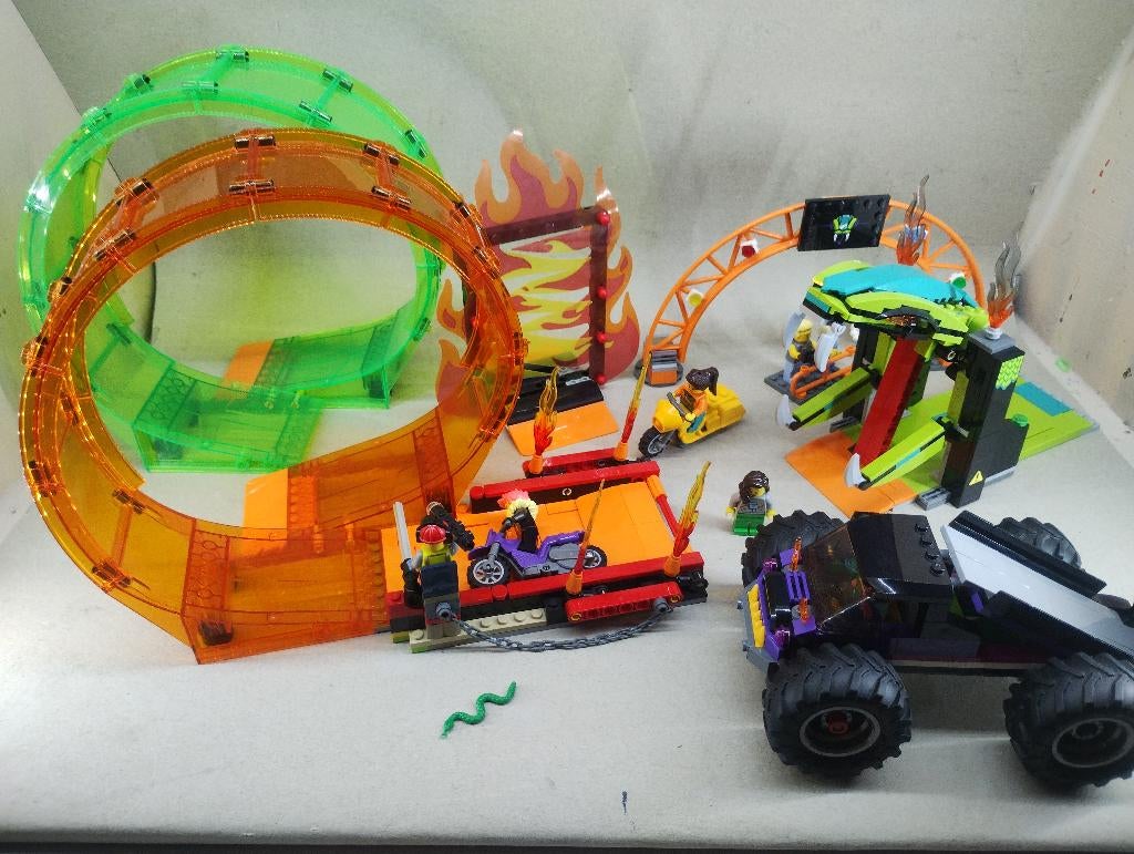 LEGO 60339 Dubbele Looping Stuntarena, Lego, Ophalen of Verzenden, Zo goed als nieuw, Racers