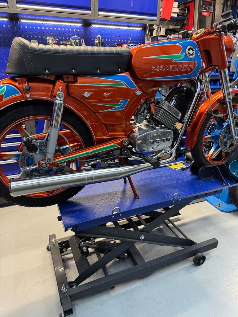 Nieuw binnen ks 50 en 70cc BOS uitlaten rvs