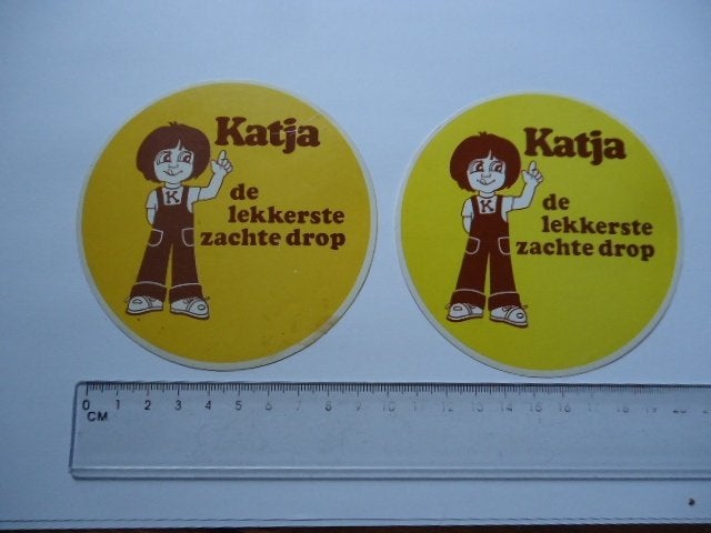 sticker oud KATJA Drop jaren 70 seventies snoep strip pop, Verzenden, Zo goed als nieuw, Bedrijf of Vereniging