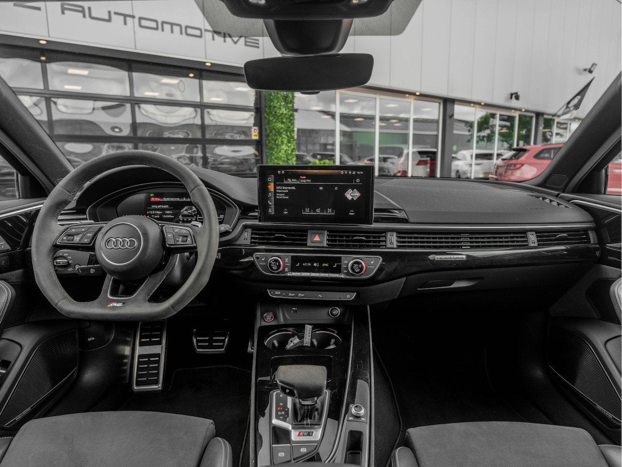 Audi RS4 2.9 TFSI 450PK Quattro | RS Dynamic | B&O Sound | S, Auto's, Audi, Automaat, Dealer onderhouden, Zwart, 451 pk