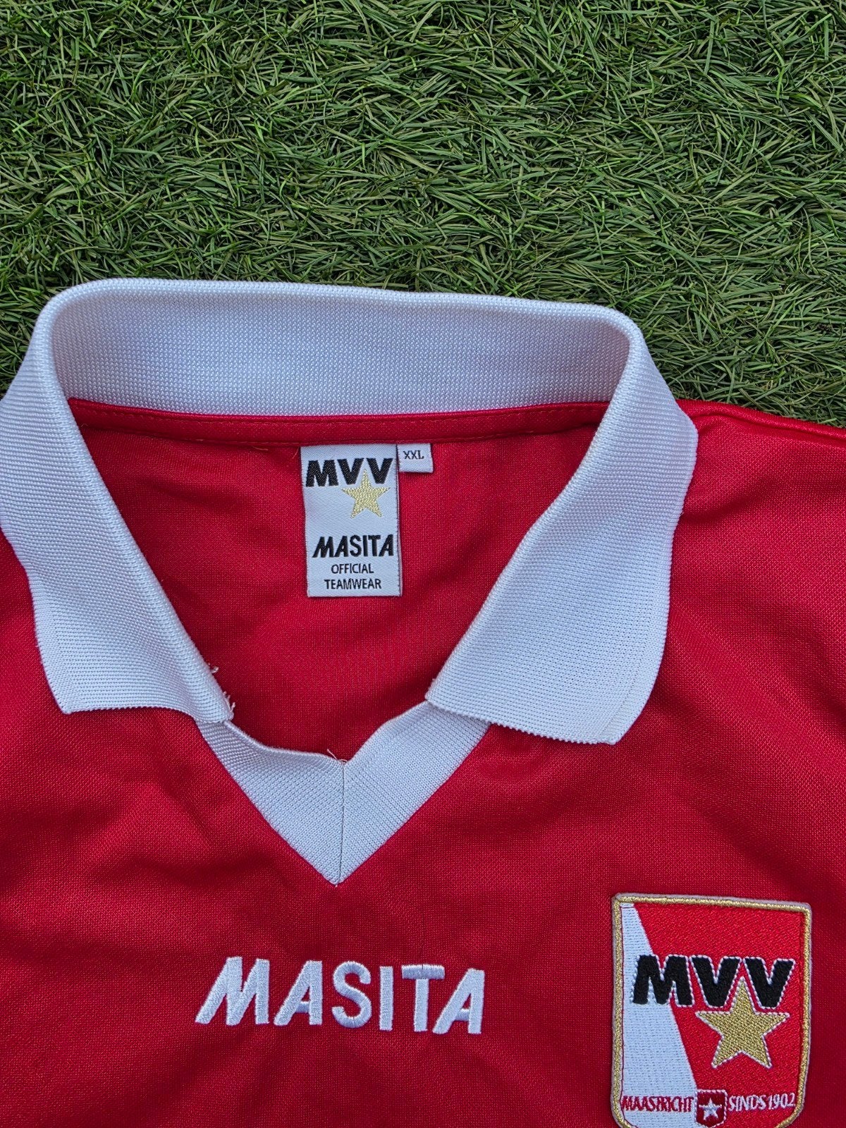 MVV Maastricht voetbalshirt - Rood/Wit - Maat XXL, Overige maten, Ophalen of Verzenden, Zo goed als nieuw, Masita