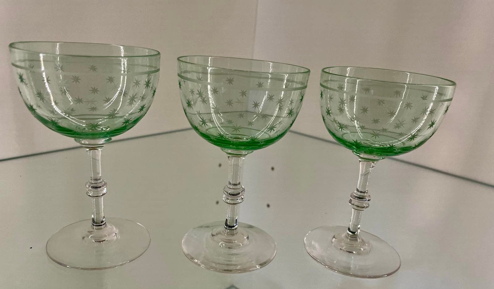 3 champagne glazen Anna groen uranium, Ophalen