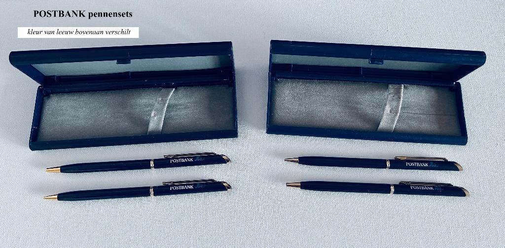Postbank Pennen € 20 per set Cassette Groen & Blauw logo, Balpen, Ophalen, Overige merken, Met reclame