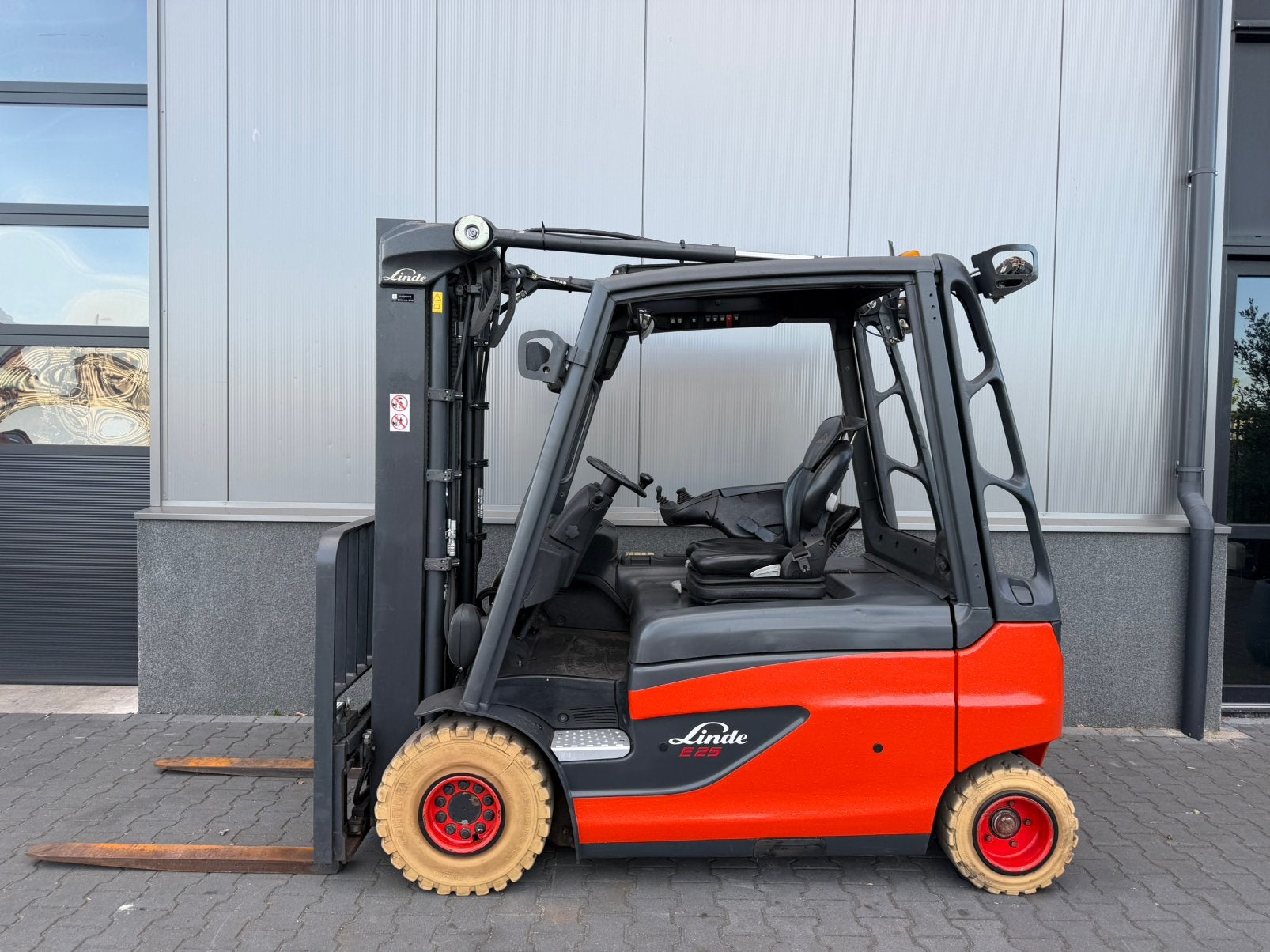 Linde E25 elektrische heftruck ‘triplo’ ‘sideshift’, 2000 tot 3000 kg, Ophalen of Verzenden, Elektrisch, Heftruck