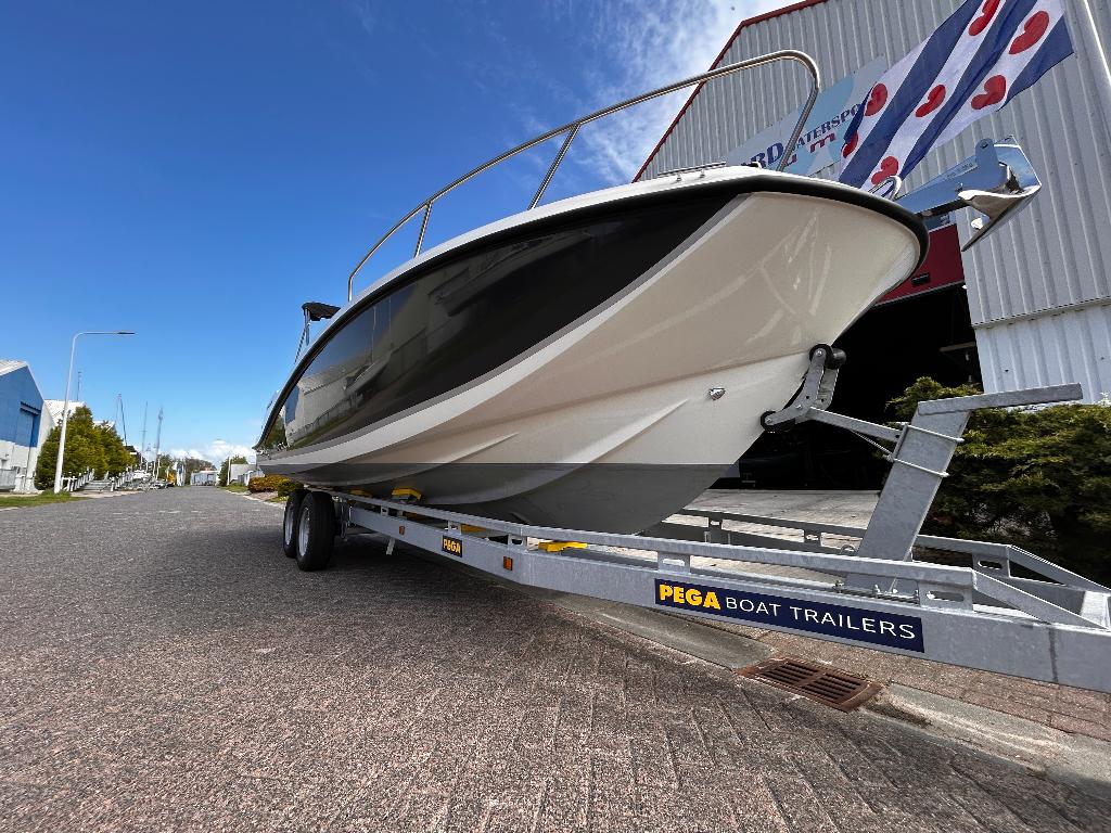 Quiksilver 675 Open bouwjaar 2023, Watersport en Boten, Vis- en Consoleboten, Viertaktmotor, 225 pk, Zo goed als nieuw, Quicksilver