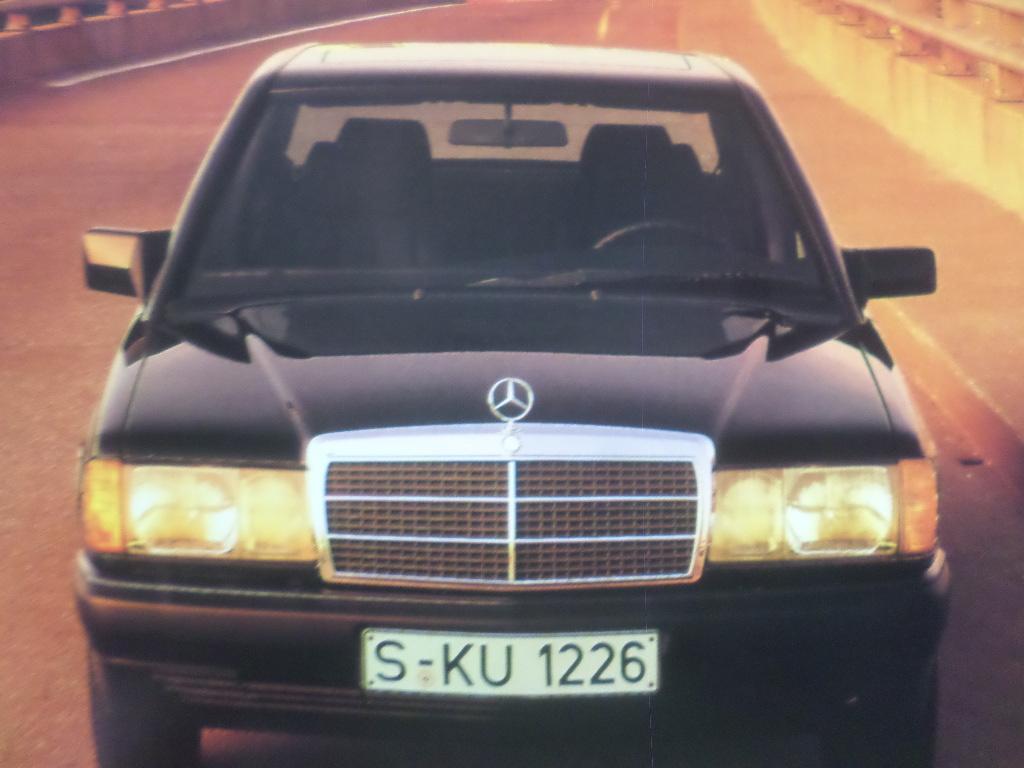 Mercedes 190E 2.3 2.6 2.5 16v 1092 Brochure, Ophalen of Verzenden, Zo goed als nieuw, Mercedes