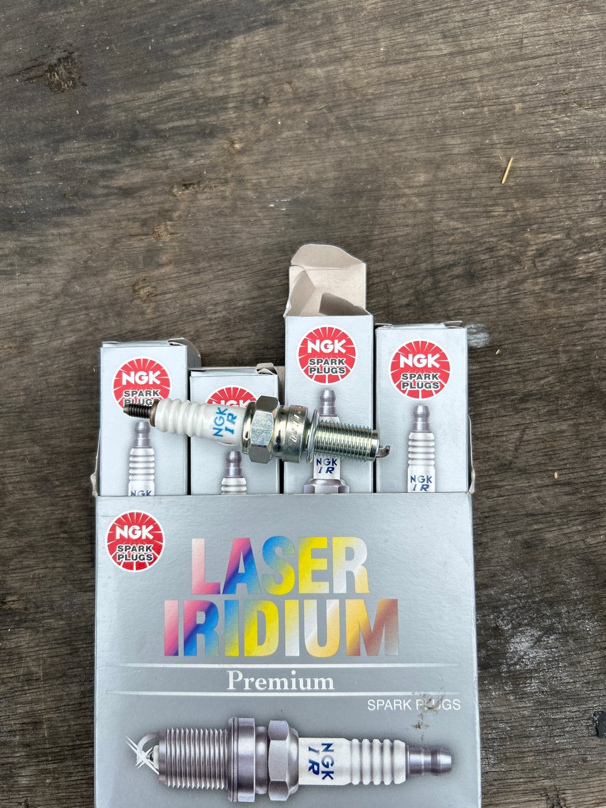 4 splinternieuwe NGK Laser Iridium bougies CR9EIA-9, Auto-onderdelen, Ophalen of Verzenden, Nieuw, Universele onderdelen