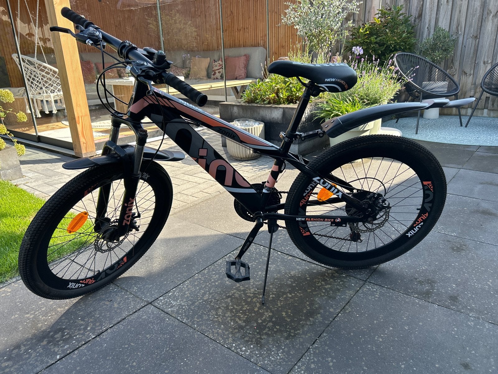 Zonix New Fashion Bike 24 inch - 21 versnellingen, Gebruikt, Schijfrem, Ophalen, Overige merken